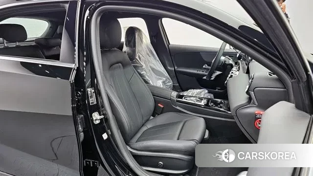 Mercedes-Benz A-Class W177 2025 Черный из Кореи, фото 3