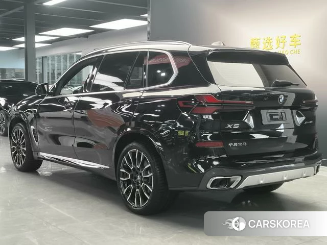 BMW X5 2025 Черный из Китая, фото 3