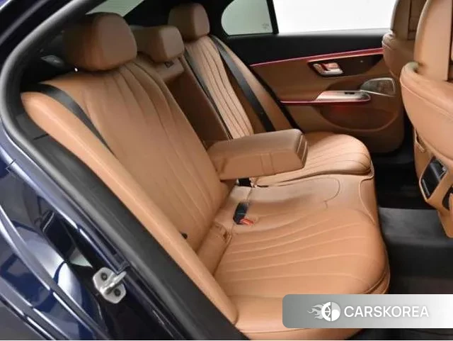 Mercedes-Benz E-Class W214 2025 Синий из Кореи, фото 3