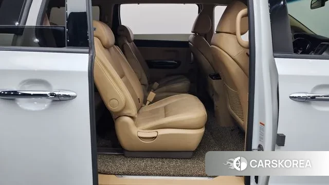 Kia The New Carnival 2018 Белый из Кореи, фото 3