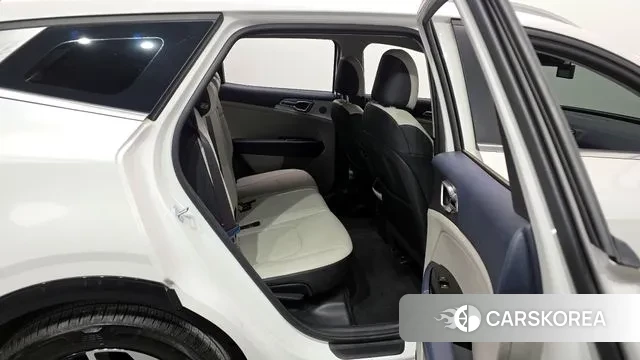 Kia Sportage 5th Generation 2022 Белый из Кореи, фото 3