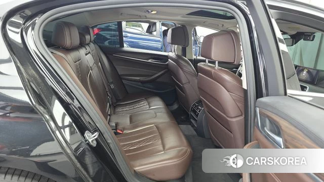BMW 5 Series (G30) 2019 Черный из Кореи, фото 3