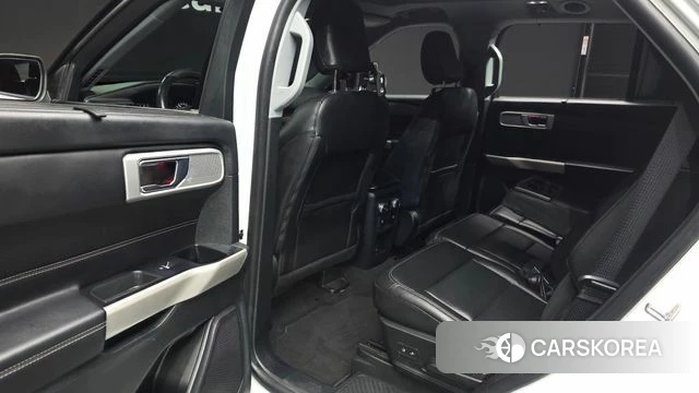 Ford Explorer 6th Generation 2021 Белый из Кореи, фото 3