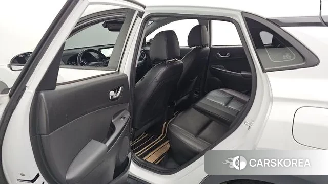 Hyundai The New Kona 2022 Белый из Кореи, фото 3