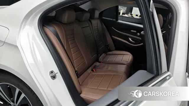 Mercedes-Benz E-Class W213 2020 Белый из Кореи, фото 3