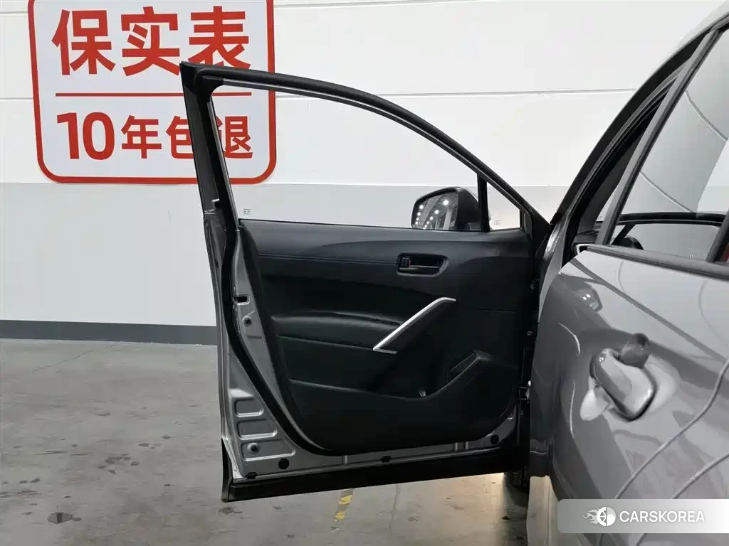 Toyota Corolla 2024 Silver/gray из Китая, фото 3
