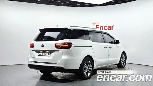 Kia The New Carnival 2019 Белый из Кореи, фото 3