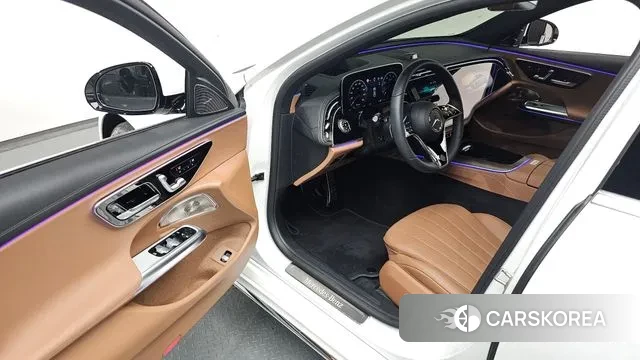 Mercedes-Benz E-Class W214 2024 Белый из Кореи, фото 3