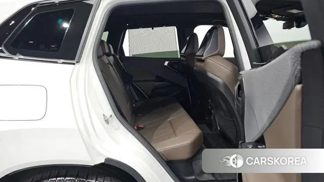 BMW X3 (G45) 2024 Белый из Кореи, фото 3