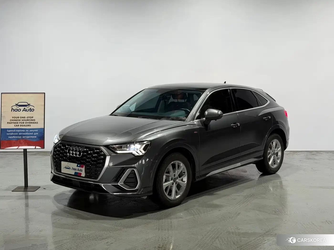 Audi Q3 Sportback 2022 Silver/gray из Китая, фото 3