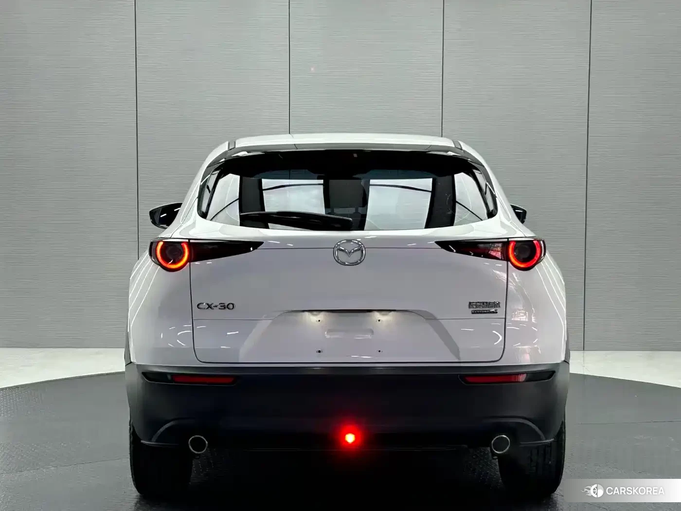 Mazda CX-30 2022 Белый из Китая, фото 3