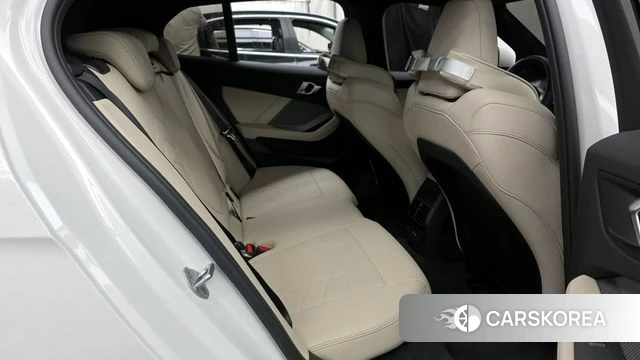 BMW 1 Series (F70) 2025 Белый из Кореи, фото 3