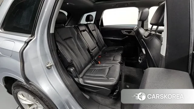 Audi Q7 (4M) 2019 Серебряный из Кореи, фото 3