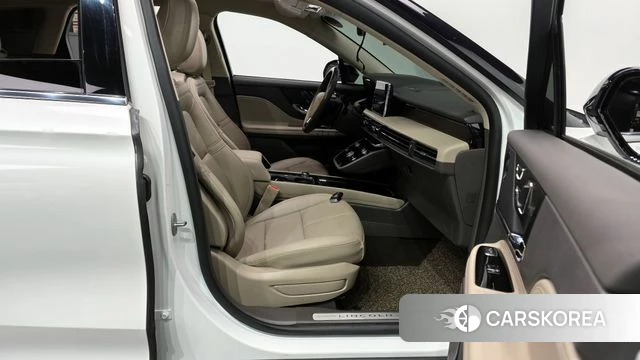 Lincoln Corsair 2022 Белый из Кореи, фото 3