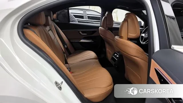 Mercedes-Benz E-Class W214 2024 Белый из Кореи, фото 3