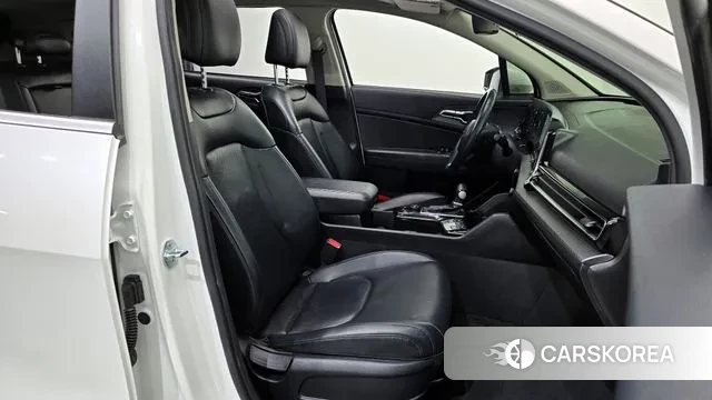 Kia Sportage 5th Generation 2022 Белый из Кореи, фото 3