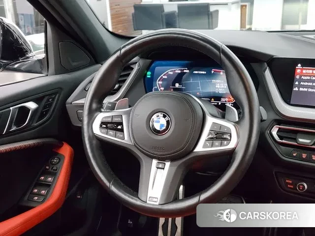 BMW 1 Series (F40) 2023 Серый из Кореи, фото 3