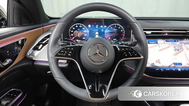 Mercedes-Benz E-Class W214 2024 Черный из Кореи, фото 3