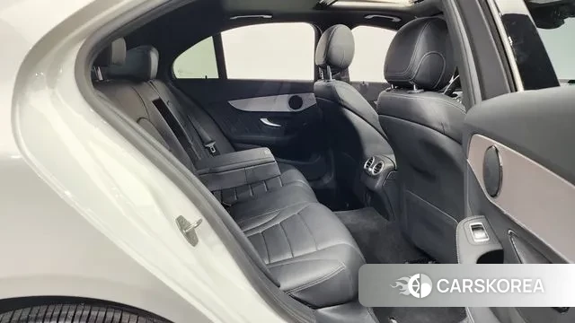 Mercedes-Benz C-Class W205 2021 Белый из Кореи, фото 3