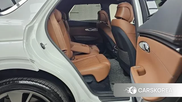 Genesis GV70 2023 Белый из Кореи, фото 3