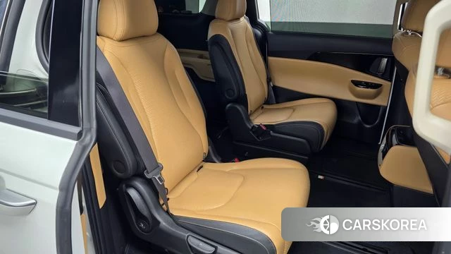 Kia Carnival 4th generation 2023 Белый из Кореи, фото 3
