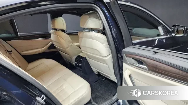 BMW 5 Series (G30) 2020 Черный из Кореи, фото 3