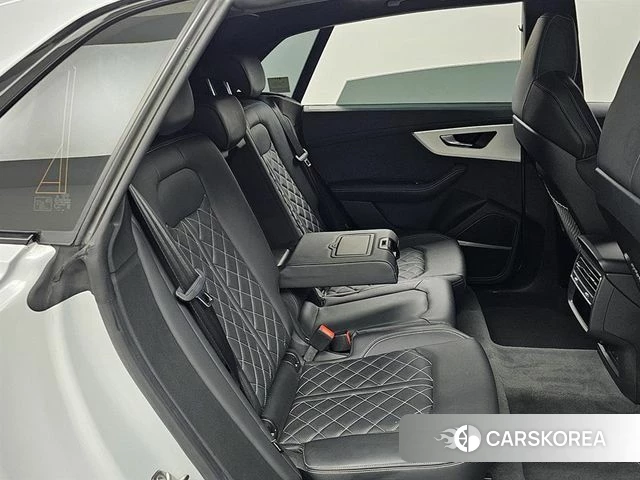 Audi Q8 (4M) 2023 Белый из Кореи, фото 3