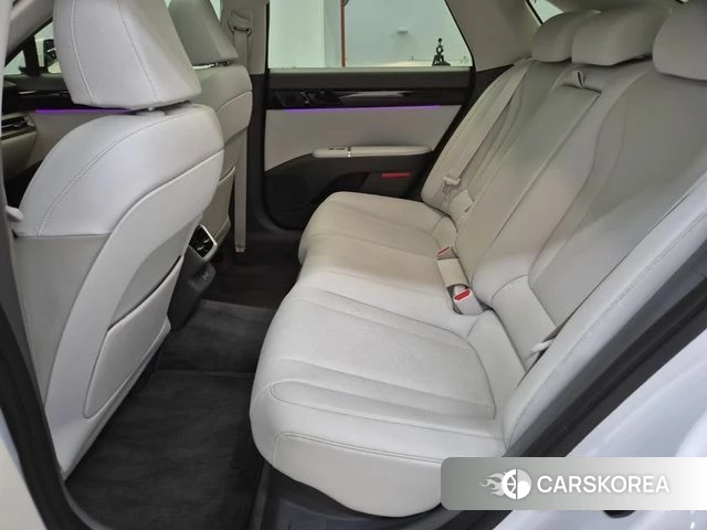 Hyundai Grandeur Hybrid (GN7) 2023 Белый из Кореи, фото 3