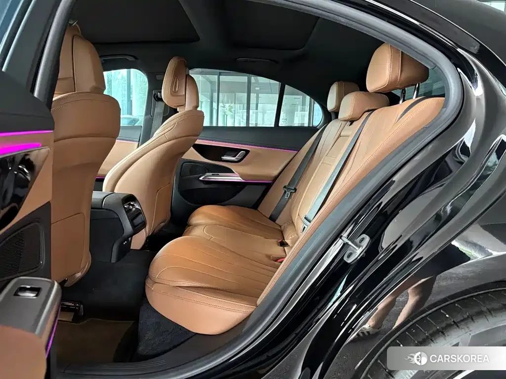 Mercedes-Benz E-Class 2025 Черный из Китая, фото 3