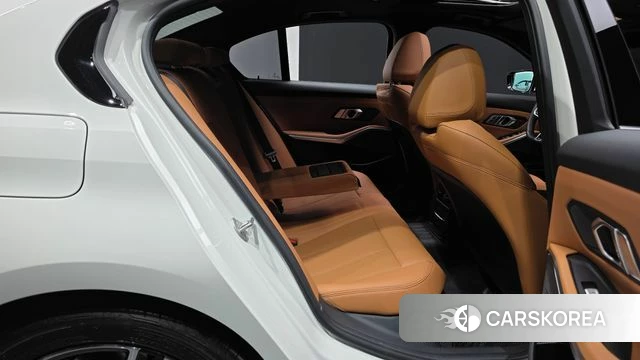 BMW 3 Series (G20) 2025 Белый из Кореи, фото 3