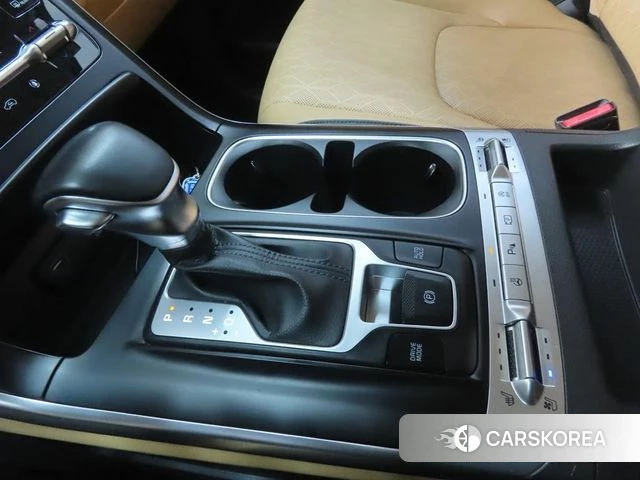 Kia Carnival 4th generation 2023 Черный из Кореи, фото 3