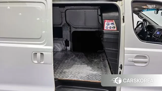 Hyundai The New Grand Starex 2018 Белый из Кореи, фото 3