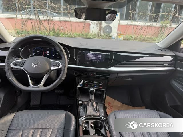 Volkswagen Passat 2025 Черный из Китая, фото 3