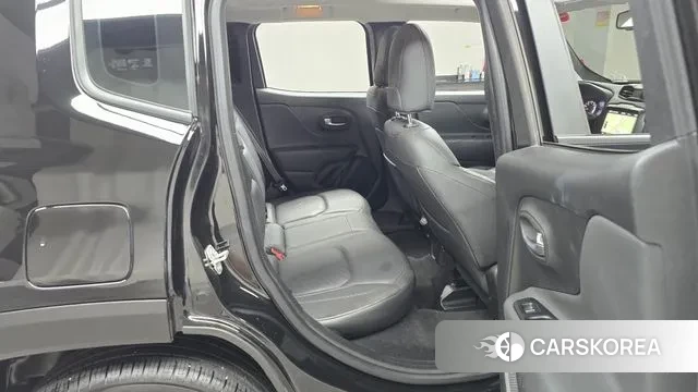 Jeep Renegade 2022 Черный из Кореи, фото 3