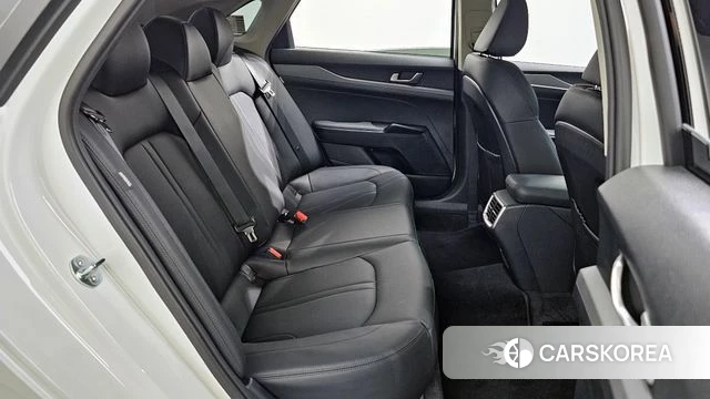 Kia The New K5 3rd generation 2024 Белый из Кореи, фото 3