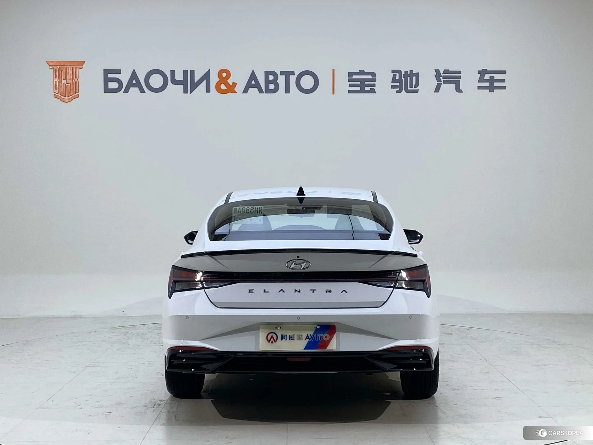 Hyundai Elantra 2022 Белый из Китая, фото 3
