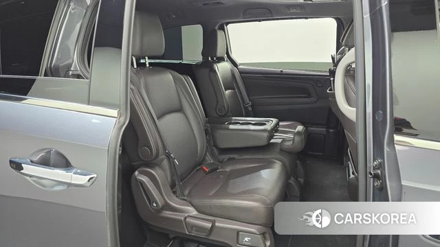 Honda Odyssey 2020 Серый из Кореи, фото 3