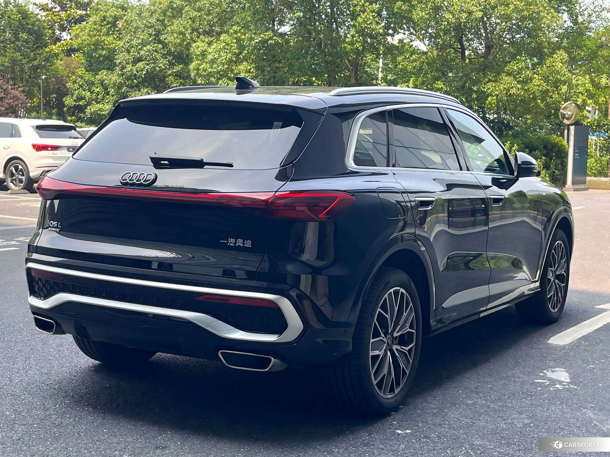 Audi Q5L 2026 Черный из Китая, фото 3
