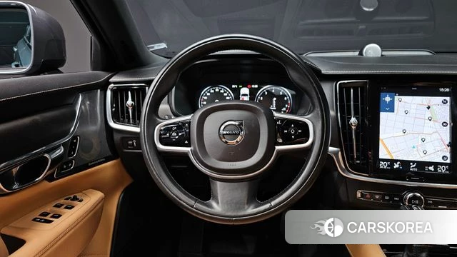 Volvo V90 Cross-Country 2018 Серебристо-серый из Кореи, фото 3