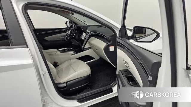 Hyundai Tucson Hybrid (NX4) 2021 Белый из Кореи, фото 3