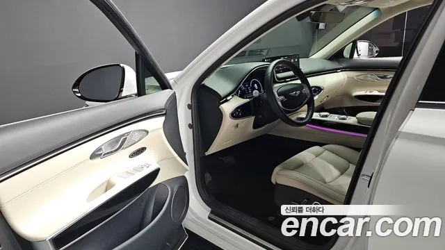 Genesis GV70 2023 Белый из Кореи, фото 3