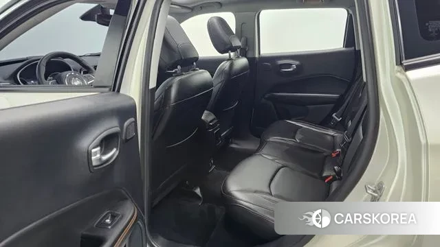 Jeep Compass 2nd Generation 2018 Белый из Кореи, фото 3