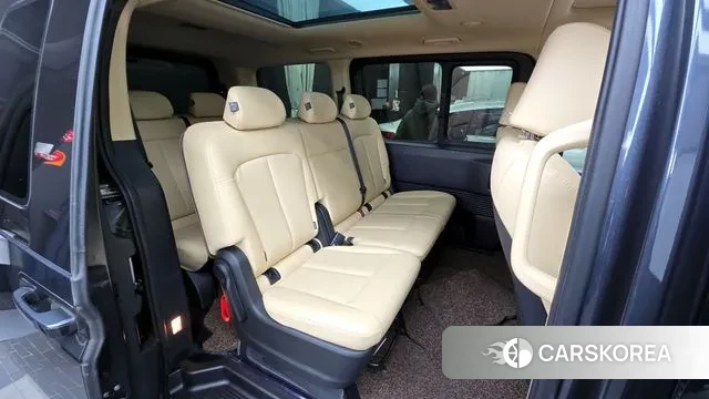 Hyundai Staria 2022 Серый из Кореи, фото 3