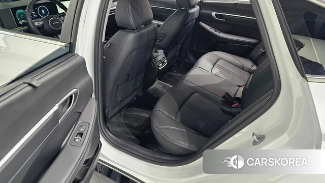 Hyundai Sonata D Edge Hybrid (DN8) 2025 Белый из Кореи, фото 3