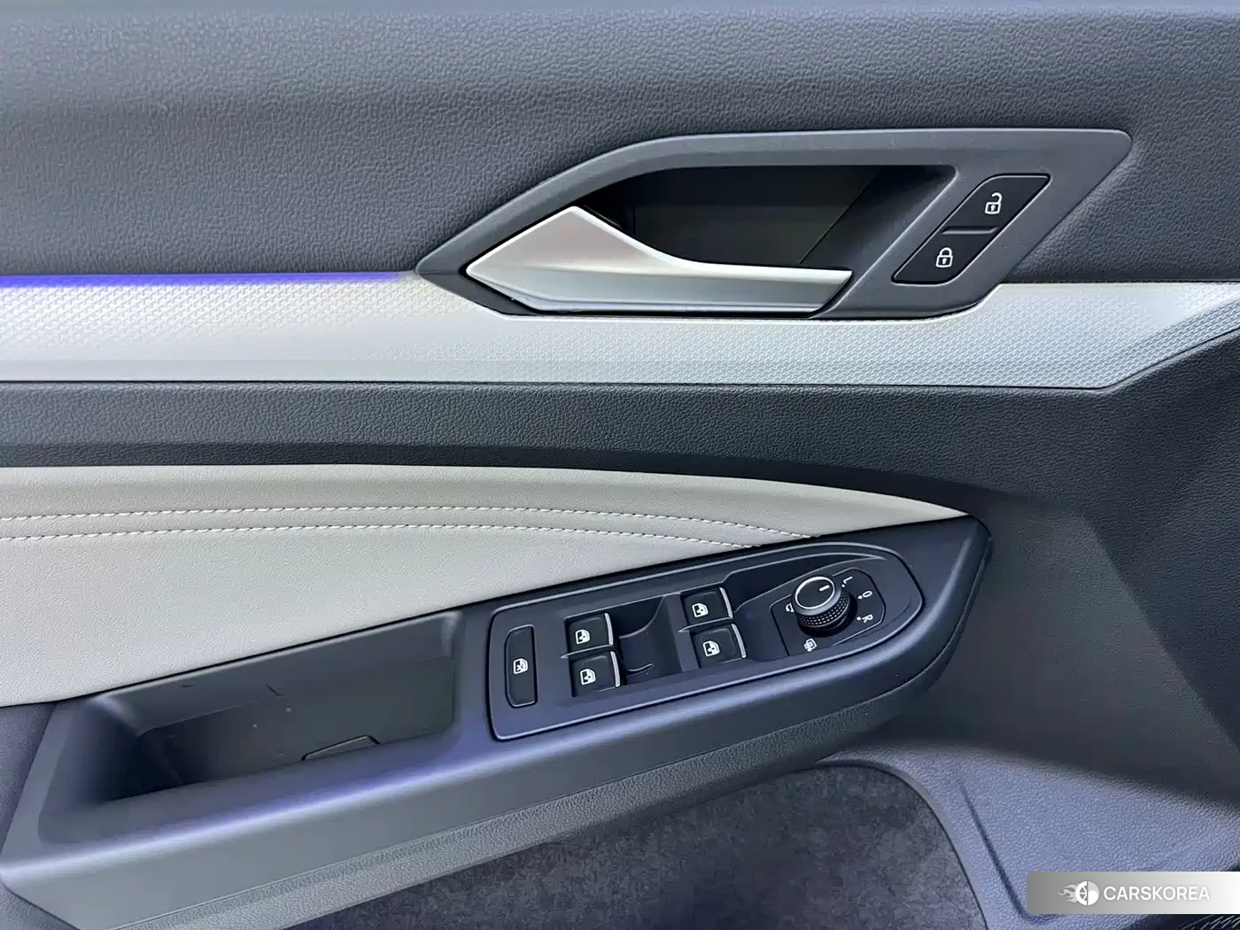 Volkswagen Golf 2023 Silver/gray из Китая, фото 3
