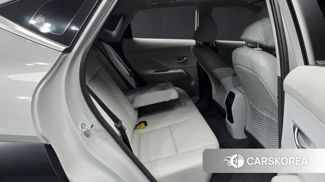Hyundai Kona (SX2) 2025 Серебристо-серый из Кореи, фото 3