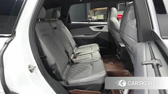Audi Q7 (4M) 2023 Белый из Кореи, фото 3