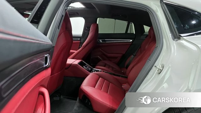 Porsche Panamera (971) 2022 Серебристо-серый из Кореи, фото 3