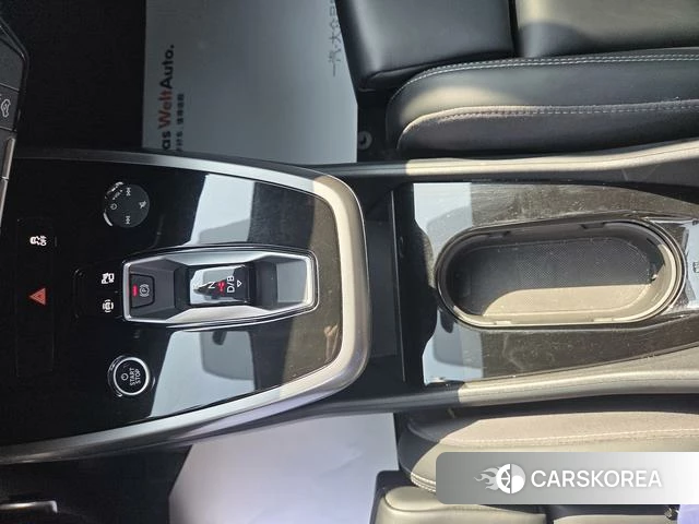 Audi Q4 e-tron 2024 Белый из Китая, фото 3