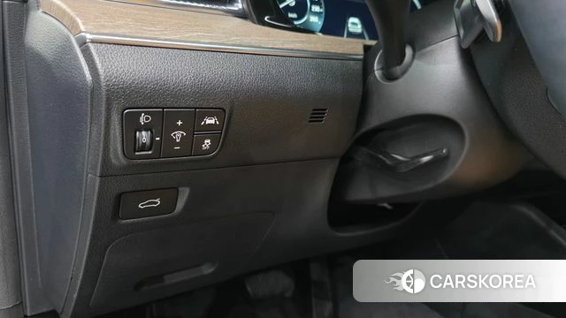 Kia K5 3rd generation 2023 Серебристо-серый из Кореи, фото 3